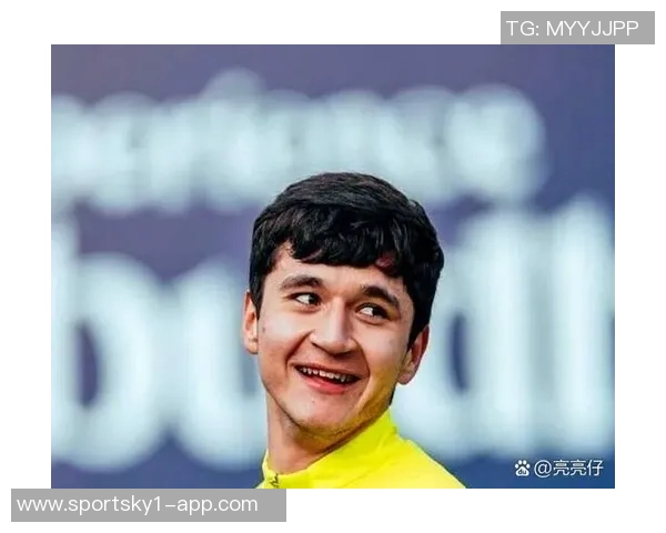 曼城冬窗或引援右后卫视胡桑诺夫表现而定